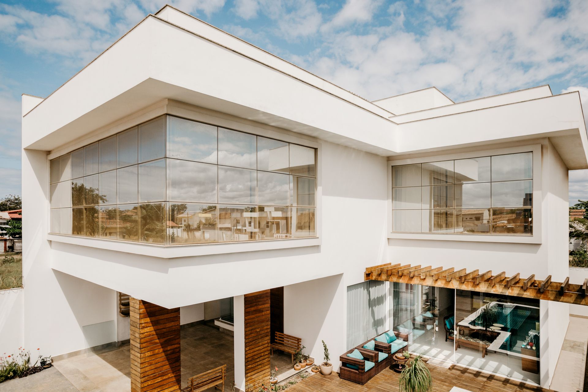 Modern Alfresco Terrace Connection
